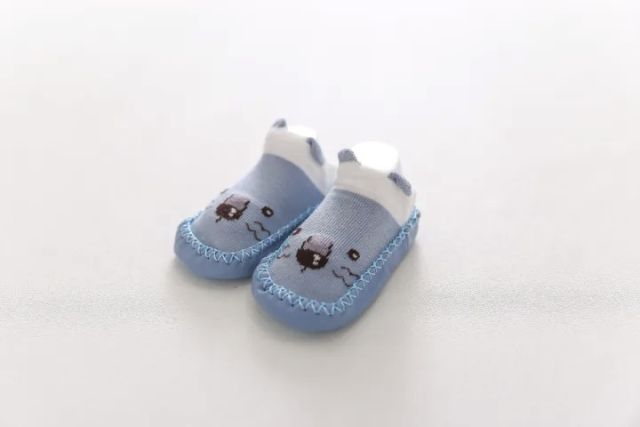 รองเท้าเด็กหัดเดิน ลายน่ารัก รองเท้าเด็กกันลื่น ฟ้า